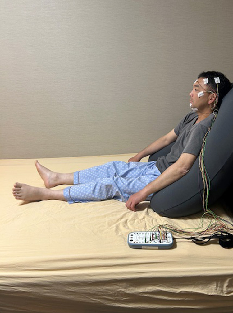 反復睡眠潜時検査（MSLT）の様子